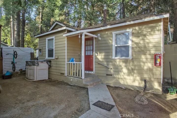618 Wildrose Lane, Crestline, California 92325