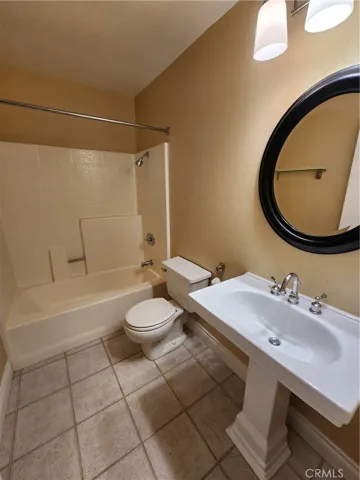 5833 Portsmouth Road 218, Yorba Linda, California 92887