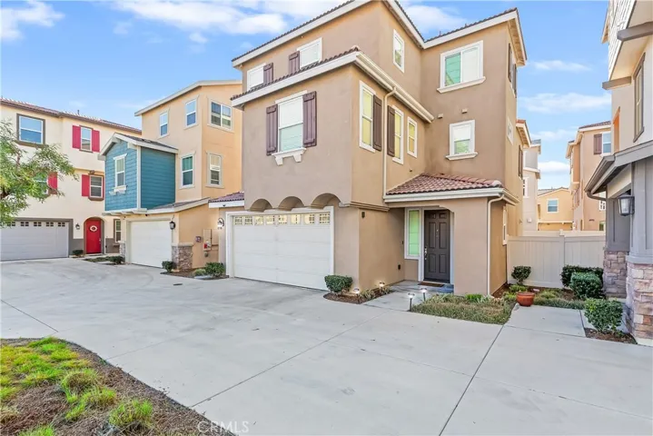 3903 Boulder Drive, Jurupa Valley, California 92509