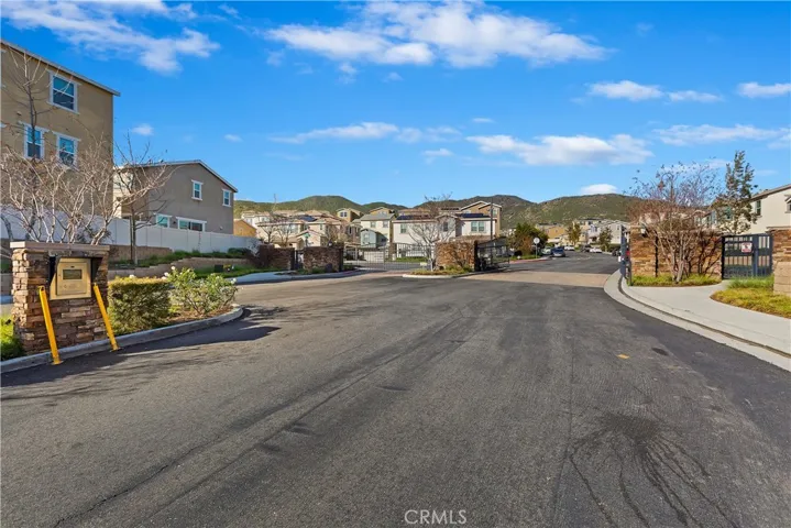 3903 Boulder Drive, Jurupa Valley, California 92509