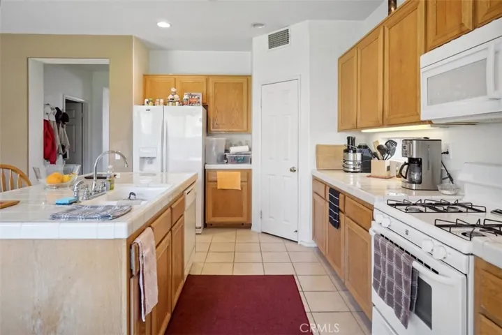 4802 Lakerun Court, Riverside, California 92505