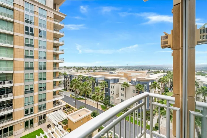 5082 Scholarship, Irvine, California 92612
