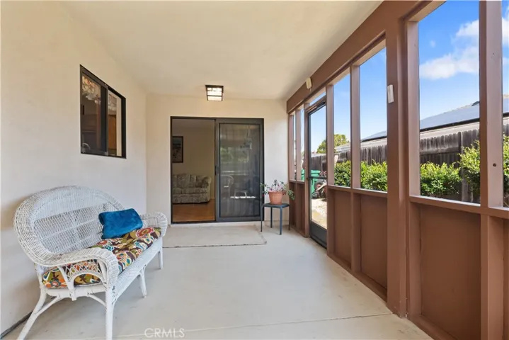 Screened-in Patio Room
