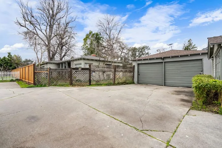 2596 Cowper Street, Palo Alto, California 94301