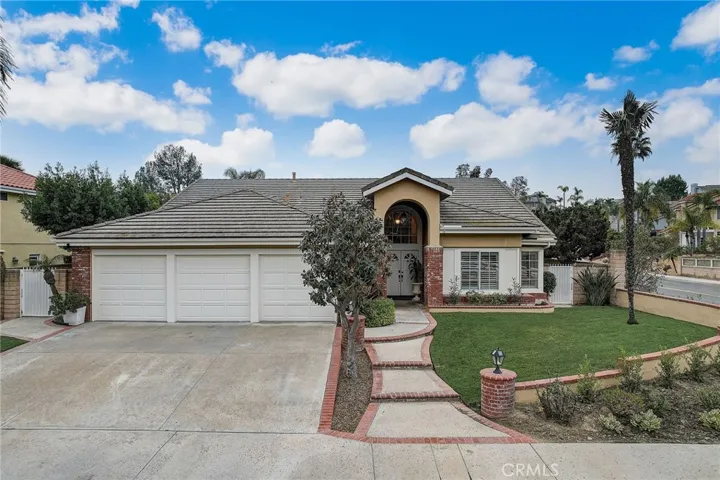 24360 Via Lomas De Yorba E, Yorba Linda, California 92887
