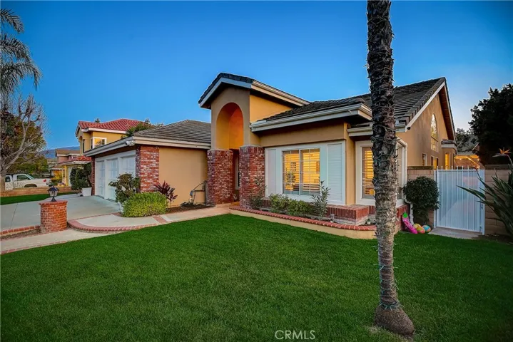 24360 Via Lomas De Yorba E, Yorba Linda, California 92887