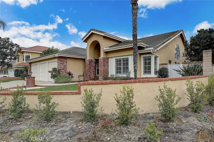 24360 Via Lomas De Yorba E, Yorba Linda, California 92887