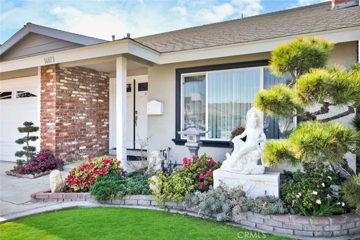 16073 Redwood Street, Fountain Valley, California 92708