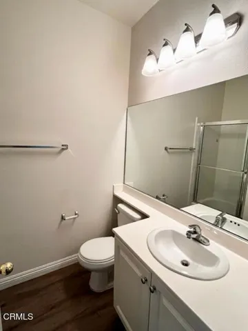 Hall Bath Upstairs