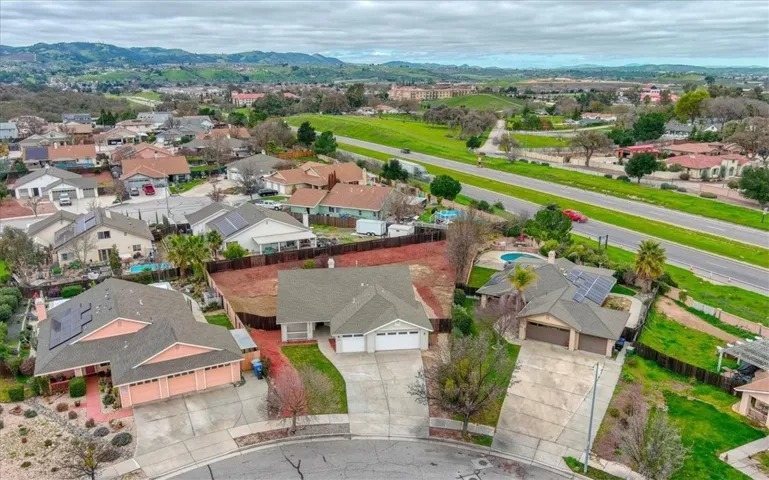 2307 Arciero Court, Paso Robles, California 93446