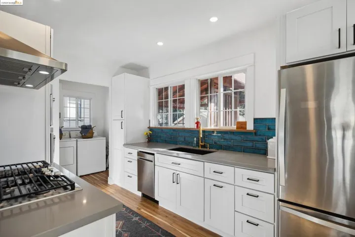 2919 E 29th St, Oakland, California 94601