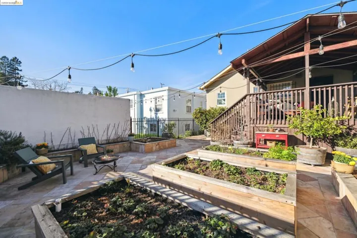 2919 E 29th St, Oakland, California 94601