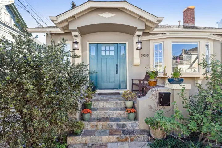 2919 E 29th St, Oakland, California 94601