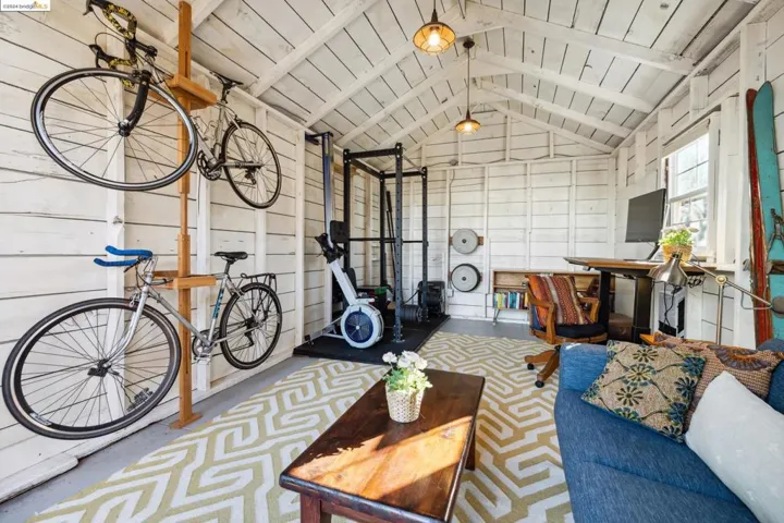 2919 E 29th St, Oakland, California 94601