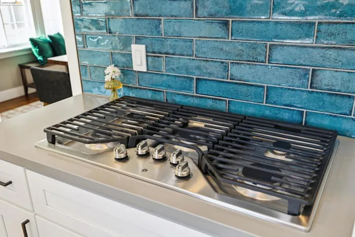 2919 E 29th St, Oakland, California 94601
