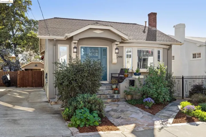 2919 E 29th St, Oakland, California 94601
