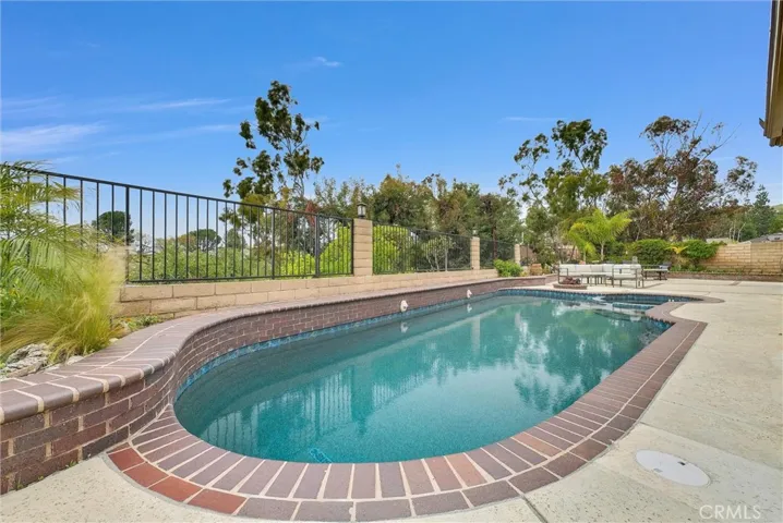 6975 E Rutgers Drive, Anaheim Hills, California 92807