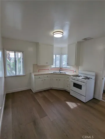 5251 Jillson Street, Commerce, California 90040