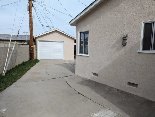 5251 Jillson Street, Commerce, California 90040