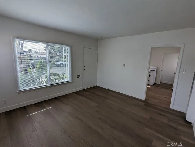 5251 Jillson Street, Commerce, California 90040