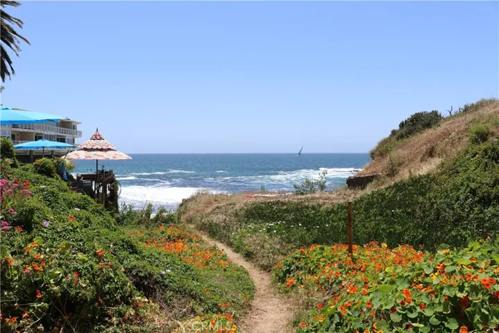 755 Cliff Drive 1/2, Laguna Beach, California 92651