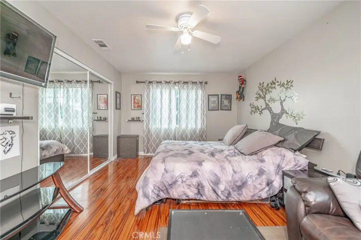 10717 Mather Avenue, Sunland, California 91040