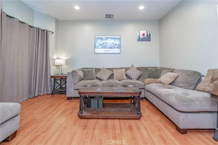 10717 Mather Avenue, Sunland, California 91040