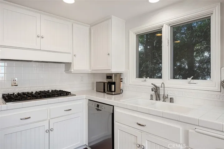 3160 Alta Laguna Boulevard, Laguna Beach, California 92651