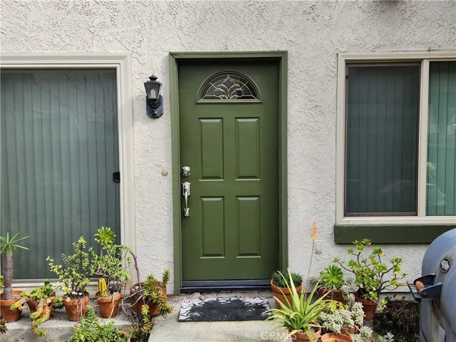 2833 E Jackson Avenue B, Anaheim, California 92806