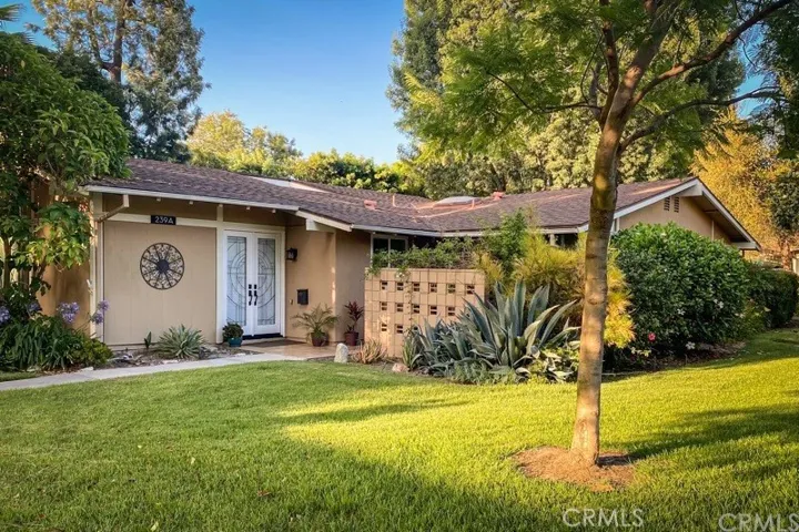 239 Calle Aragon A, Laguna Woods, California 92637