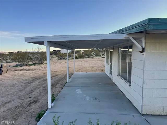 4375 Everett Road, Landers, California 92285