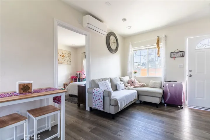 10419 Lou Dillon Avenue, Los Angeles, California 90002