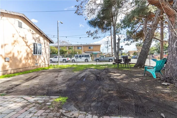 10419 Lou Dillon Avenue, Los Angeles, California 90002