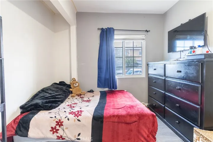 10419 Lou Dillon Avenue, Los Angeles, California 90002