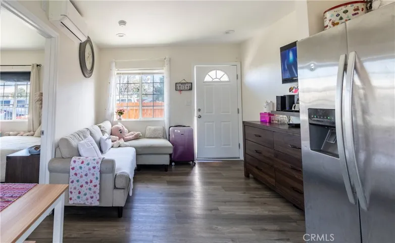 10419 Lou Dillon Avenue, Los Angeles, California 90002