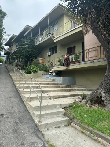 3501 Marguerite Street, Los Angeles, California 90065