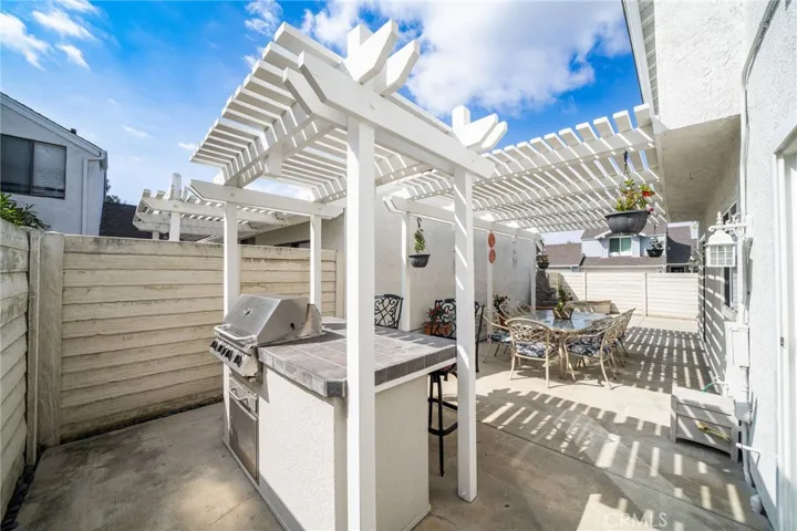 1 Shadowleaf 35, Irvine, California 92614