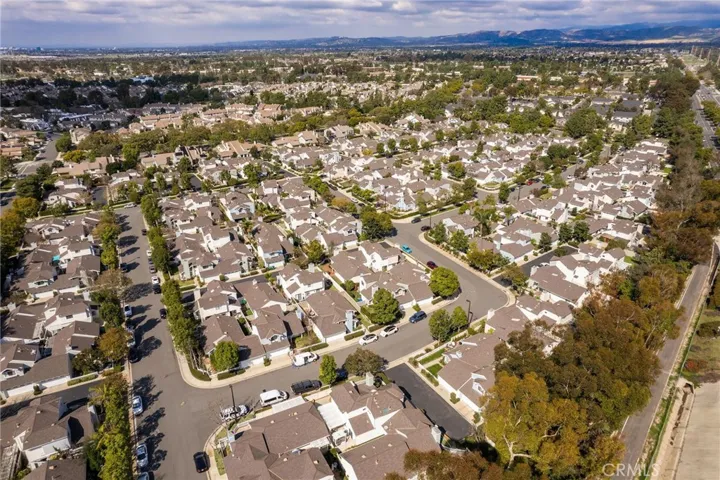 1 Shadowleaf 35, Irvine, California 92614