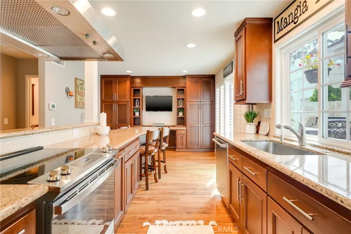 1 Shadowleaf 35, Irvine, California 92614