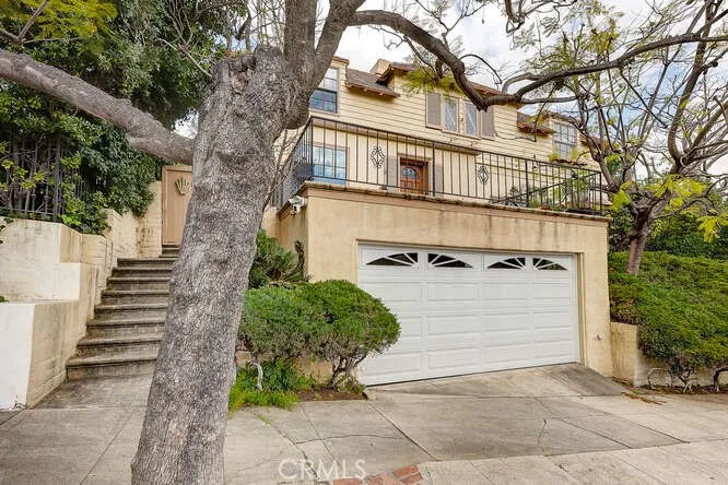 3434 Amesbury Road, Los Feliz, California 90027