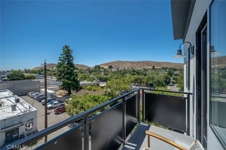 2475 Victoria Avenue 304, San Luis Obispo, California 93401
