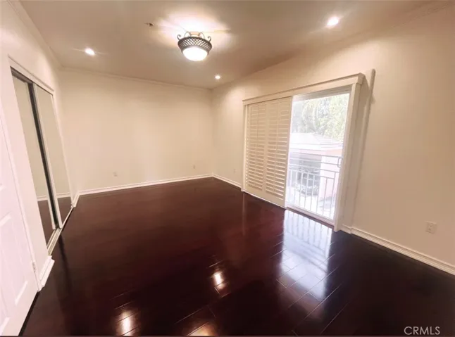 5240 Premiere Hills Circle 106, Woodland Hills, California 91364