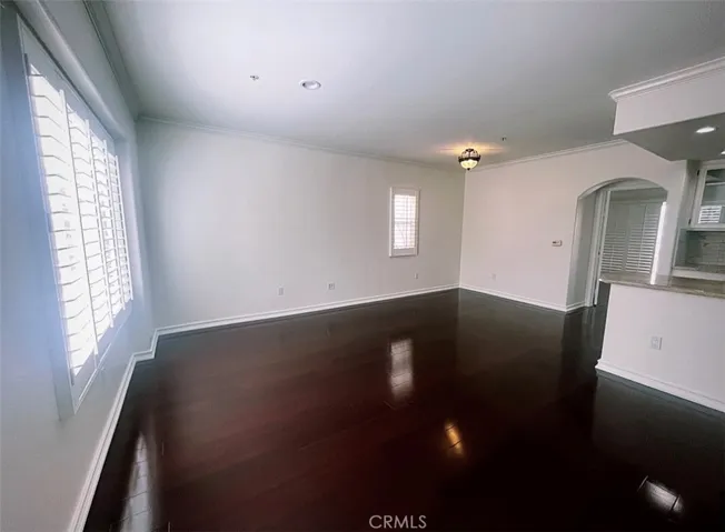 5240 Premiere Hills Circle 106, Woodland Hills, California 91364