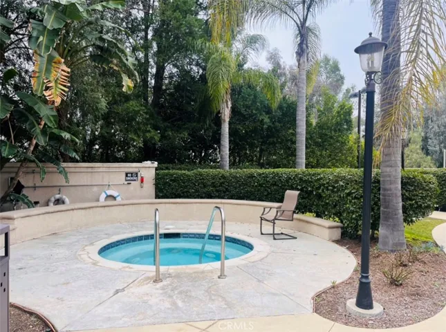 5240 Premiere Hills Circle 106, Woodland Hills, California 91364