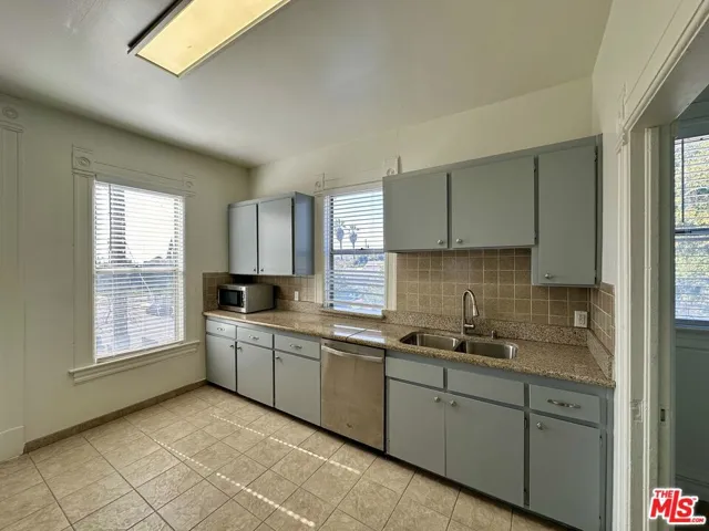 600 E 29th Street, Los Angeles, California 90011