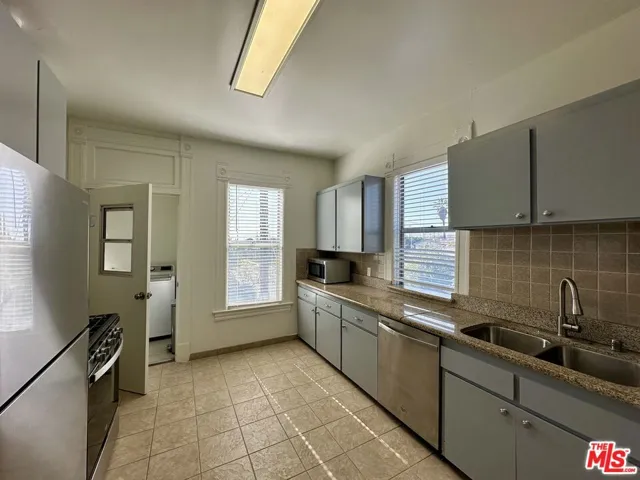 600 E 29th Street, Los Angeles, California 90011