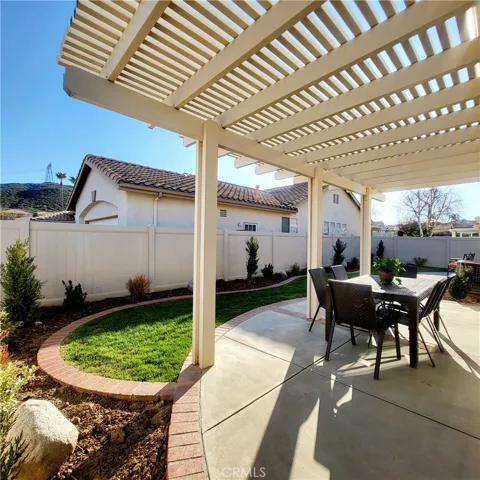 4901 Singing Hills Drive, Banning, California 92220