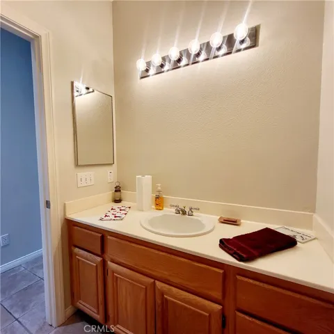 4901 Singing Hills Drive, Banning, California 92220
