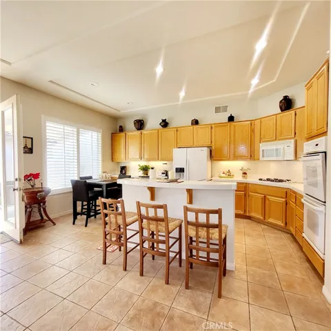4901 Singing Hills Drive, Banning, California 92220