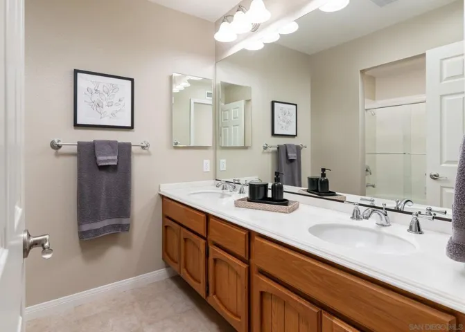2nd bathroom has dual basins